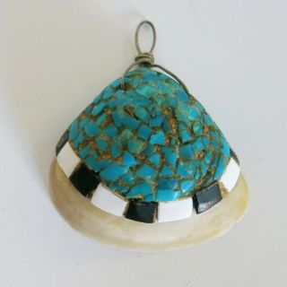 Santo Domingo Pueblo Turquoise Inlay Shell Pendant [6284]