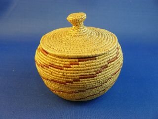 Hooper Bay Yupik Eskimo Woven Coiled Grass Basket W/ Lid Native American Indian