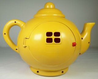 Vintage Bluebird Big Yellow Teapot with Retro Figure - 1981 3