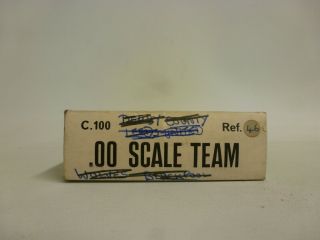 Vintage Subbuteo Team Boxed C100 Ref 46 - Yellow Kit 3