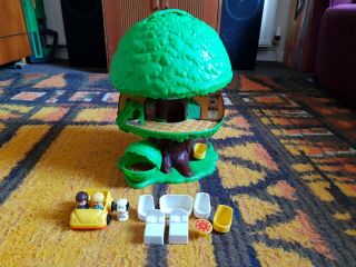 Retro Vintage Kenner General Mills Tree Tots House With Figures Dog & Car Rare
