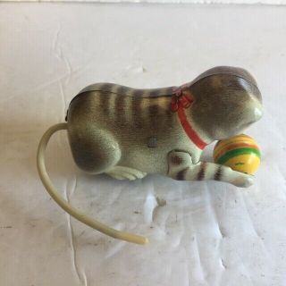 Vintage Us Zone Germany Tin Wind Up Roll Over Cat And Ball No Key