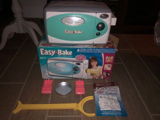 2003 Vintage Teal Easy Bake Oven With Accessories And The Box 5