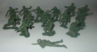 1960s Marx Army Battleground Play Set Matching Dark Green Plastic 54mm Marines