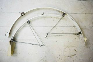 Bluemels Lightweight White Plastic Vintage Bicycle Mudguards,  27 " / 700c Wheel