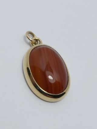 Vintage 9ct Gold Pendant With Cabouchon Set Orange Banded Agate Or Cornelian 375