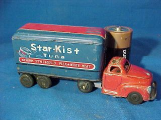 1950s Star Kist Tuna Tin Litho Friction Motor 6 " Toy Tractor Trailer