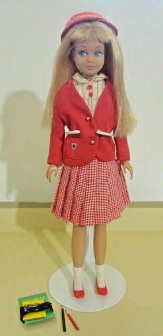 Mattel Vintage Barbie Family Skipper Doll In School Girl Outfit 1921