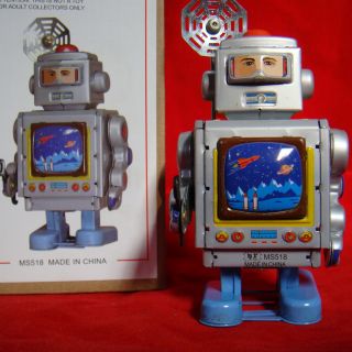 Vintage Wind Up Robot Repair Astronaut Tin Toy Retro Collectable Fun Gift