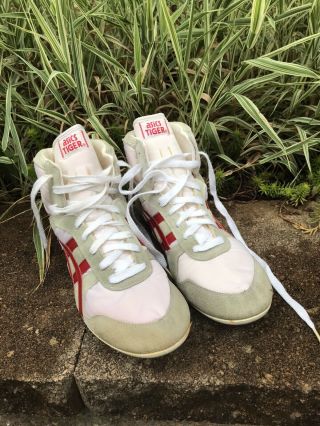 Rare Vintage Asics Tiger Wrestling Shoes White Red High Top Ankle Sneakers 11.  5