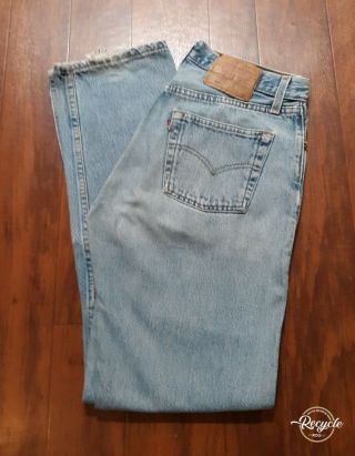Vintage Levis 501 Button Fly Jeans 30x32 Made In Usa