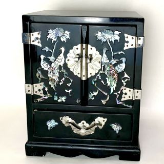 Vintage Black Lacquer W/ Mother Of Pearl Inlay Oriental Jewelry Box Peacocks