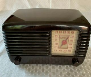 Philco 48 - 200 Vintage Tube Radio In Good Bakelite Case