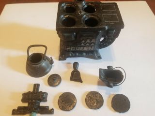 Queen Cast Iron Miniature Stove With Accessories Bonus Teapot With Lid