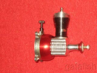 VINTAGE COX PEE WEE 020 RED TANK NITRO MODEL AIRPLANE ENGINES wBUBBLE PACK 2