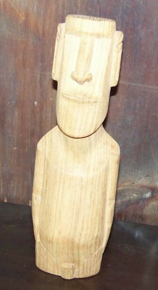 Vintage 1970s Hand Carved Wood Easter Island Moai 9.  5 " Human Figure Rapa Nui Man