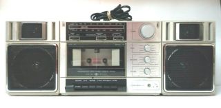 Vintage Boom Box General Electric 3 - 5261a Am_fm Cassette Player / Recorder
