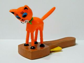 Vintage 1960s British Tm Paddle Push Puppet Cat Plastic Toy Made In Hong Kong