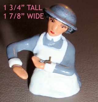 Signed By Bill Holt Lead Toy Soldier Female / Women In White Apron Kneeling Down