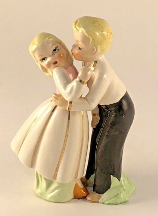 Vintage Salt & Pepper Shakers Boy & Girl Kissing Kiss On Cheek Japan 23