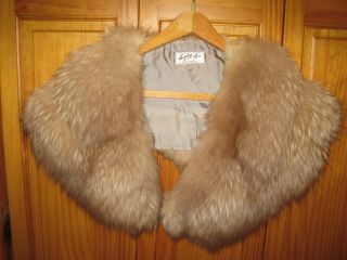 Gorgeous Vintage Fox Fur Stole Wrap Hertzberg Furs Light Brown