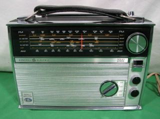 General Electric Ge P2940a World Monitor Am Fm Sw Shortwave Radio Vtg 1970s Usa
