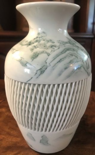 Mcm Imari Japan Porcelain Hand - Painted Woven/lattice Vase 7.  5 " Nature Scenes