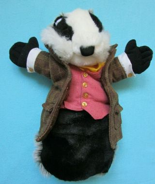 Wind In The Willows Badger Plush Soft Toy Hand Puppet - The Puppet Company