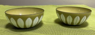 Set Of 2 Vintage Catherine Holm Norway 4” Enamel Bowls In Avocado Mid Century