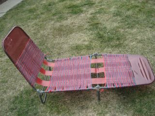 Vintage Aluminum Chaise Lounge Lawn Beach Purple Vinyl Folding Reclining Chair