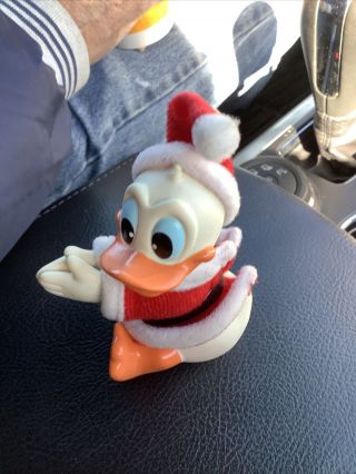 Vintage Donald Duck Clip on Toy Hugger Motion 2