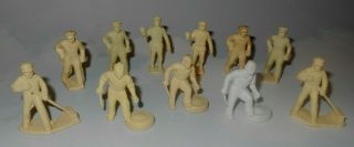 1950 - 60s Marx And Superior Gas Station Play Set Plastic 35mm Service Attendants