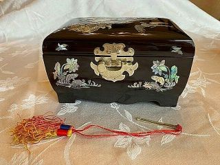 Vintage Black Lacquer Mother Of Pearl Inlay Jewelry Box