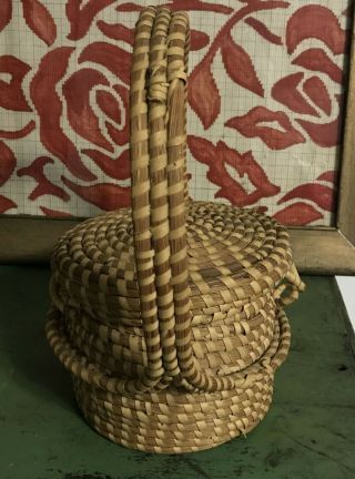 Vtg.  Sweetgrass Basket with Handle Lid Gullah Black Folk Art Charleston 3