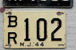 1944 Black On Straw Jersey License Plate Br = Bergen County