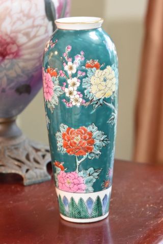 Vintage Hand Painted Chinese Asain Vase Urn Birds Green Peony 