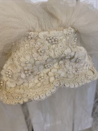 Lovely Vintage Bridal Veil Ivory Lace Cap W/ Tiny Seed Pearls