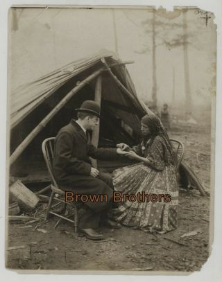 Vintage 1910s Romani Gypsy Queen Woman Reading Man 