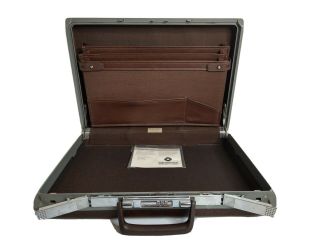Vintage Samsonite Classic 100 Brown Slimline Hard Shell Brief Case Combo Lock