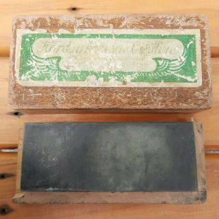 Vintage Hard Arkansas Oil Stone Oilstone Old Knife Sharpening Hone In Wooden Box