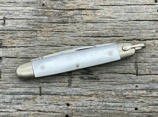 Vintage Queen Cutlery Co.  Stainless Steel Pearl Handle 2 Blade Pocket Knife 59