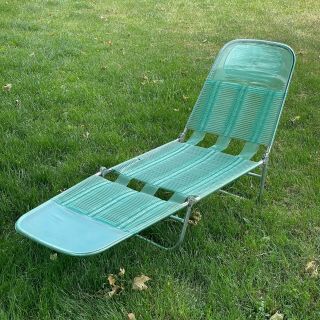 Vintage Tri - Fold Outdoor Vinyl Tube Chaise Lounge Lawn Chair - Turquoise & Clear
