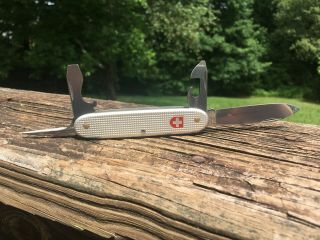 Vintage Victorinox Swiss Army Soldier 2001 Knife Multi Tool Hunting Discontinued