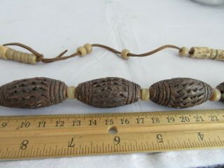 UNUSUAL NATIVE AMERICAN INDIAN HAND CARVED WOOD AND GLASS BEAD NECKLACE 2