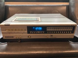 Vintage Sanyo Beta BETACORD Player Recorder VCR 3900 Betamax 2
