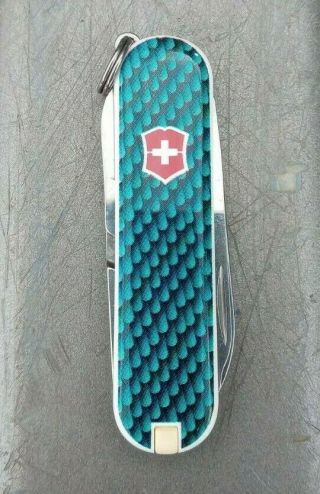 Victorinox Swiss Army Knife Classic Sd Limited Edition 2012 Spread Your Wings