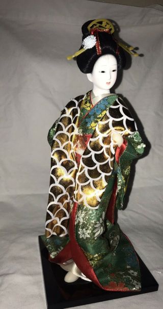 Japanese Geisha Doll 11” Tall Lacquered Wood Base Porcelain Face & Glass Eyes 2