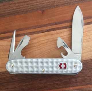 Victorinox Swiss Army Knife Silver Alox Pioneer With Deep Carry Pocket Clip