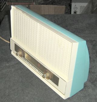 Vintage Mid - Century Philco Twin Speaker Am Radio Tube Type Table Top,  K855 - 124