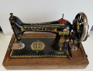 Vintage Singer Hand Crank Sewing Machine 1915 3